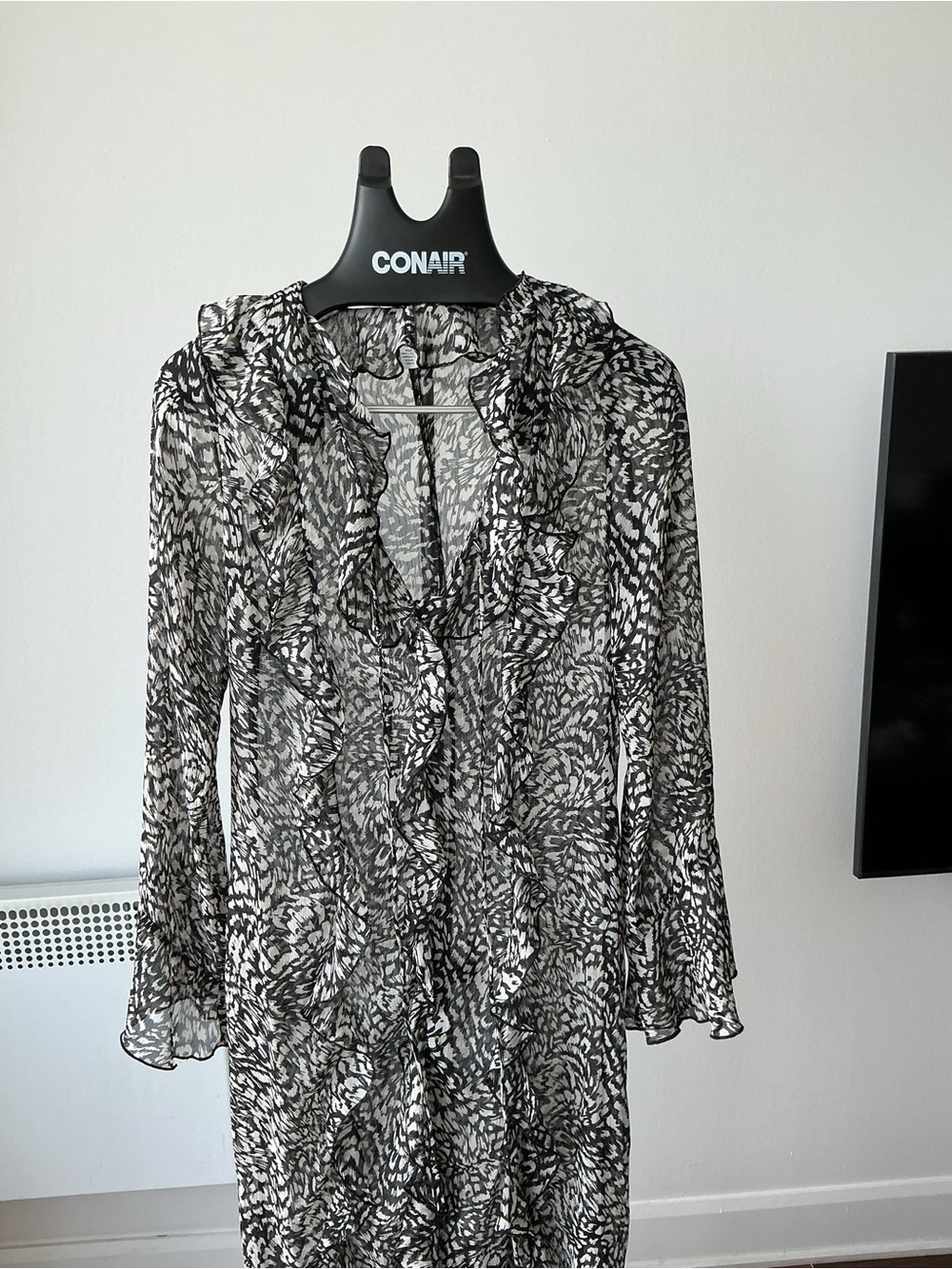 H&M Black and White Ruffle Sheer Printed Blouse
